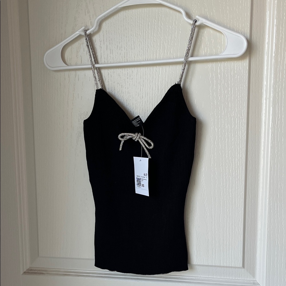 NWT Forever 21 Black Camisole sweater top with silver straps